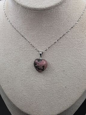 Heart-Shaped Rhodonite Pendant Necklace (2423)